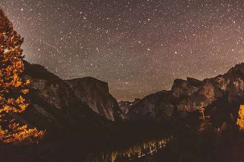 Yosemite valley at night