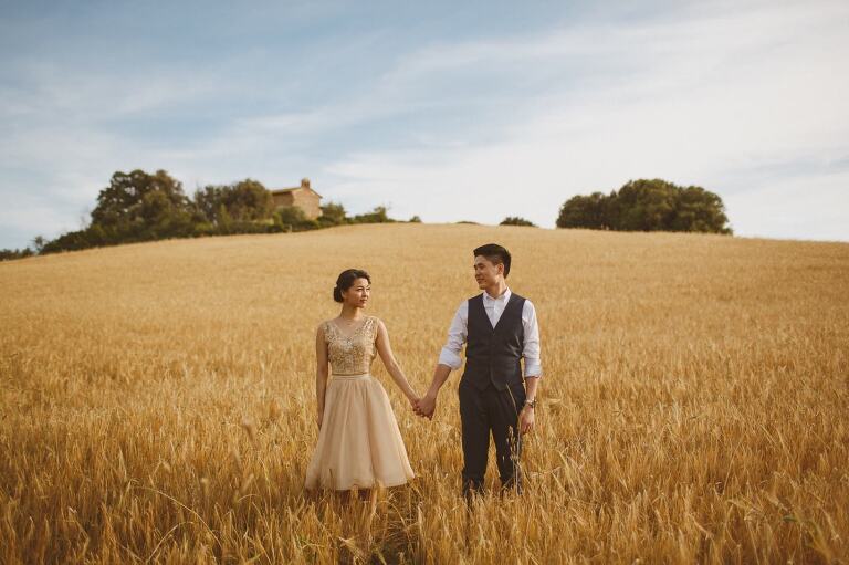 pre-wedding photographer Tuscany